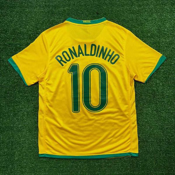 Camisa Retrô Brasil Home I 2006 - Amarela -Ronaldi...