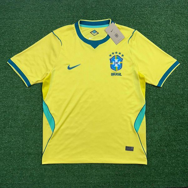 (SÍMBOLO CLARO) Camisa Seleção Brasil I Copa do Mundo 2026 - Amarelo - Masculina Torcedor