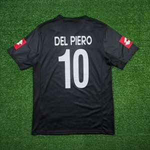 Camisa Retrô Juventus Home I 01/02 - Del Piero #10...